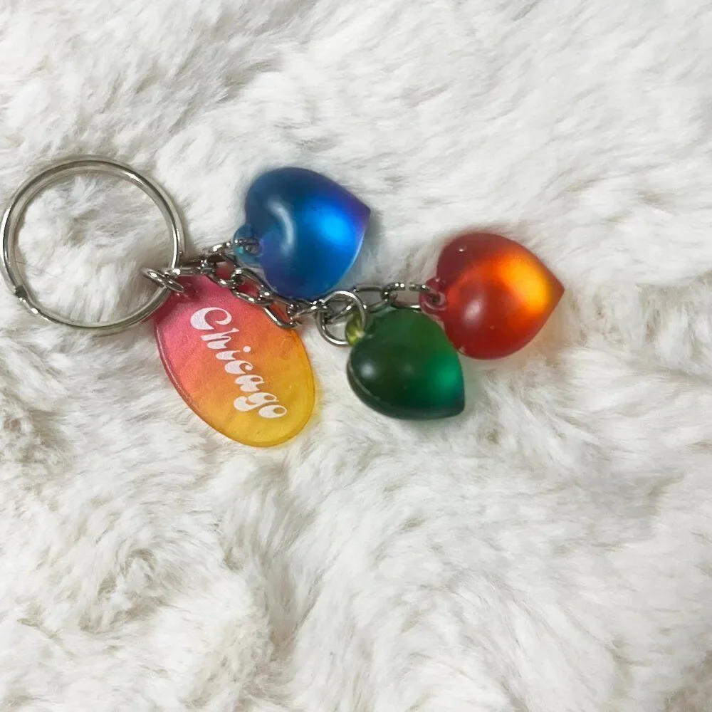 🔮 5/$25 Vintage‎ Chicago Hearts Keychain